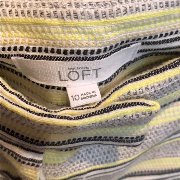 Ann Taylor Loft size 10 Women’s shorts - Picture 2 of 4